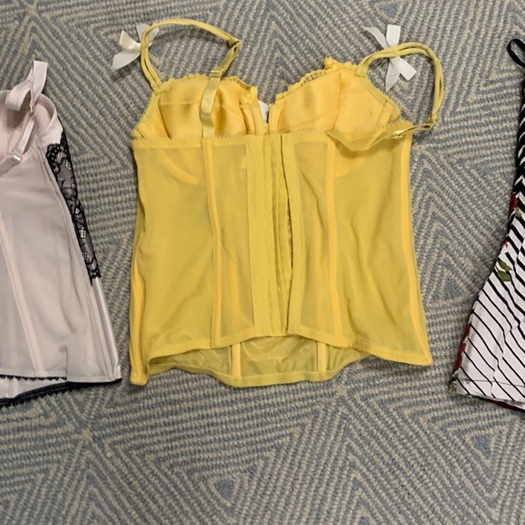 Corset tops - Picture 6 of 12